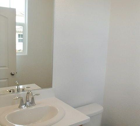 4th image of 137 Wisteria Cir