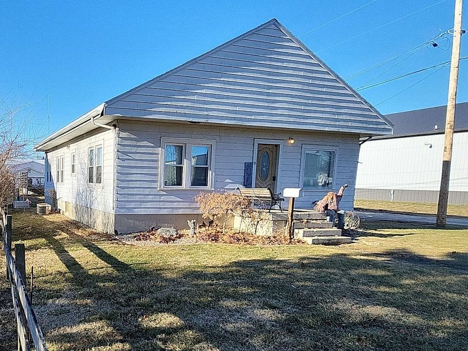 2nd image of 1302 3rd St