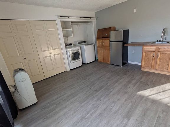 2nd image of 1503 W Loughlin Dr