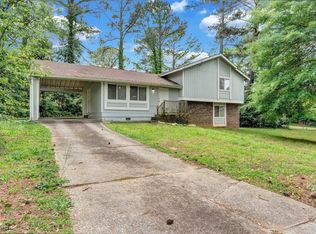 9025 Hurst Ct, Jonesboro, GA