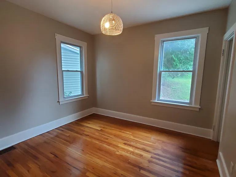 1020 Albany St #1 — Photo 17
