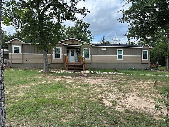 3rd image of 735 Boysenberry Rd