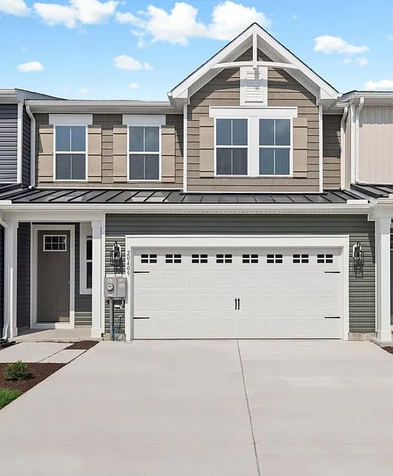3 bed, 2.5 bath, 1974 sqft, $1,250 — Photo 1