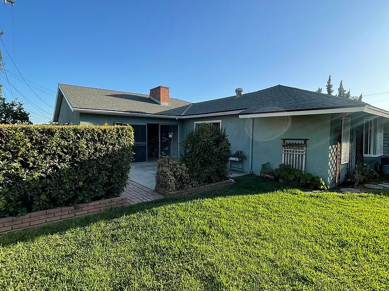 1242 Lyman Ave — Photo 12