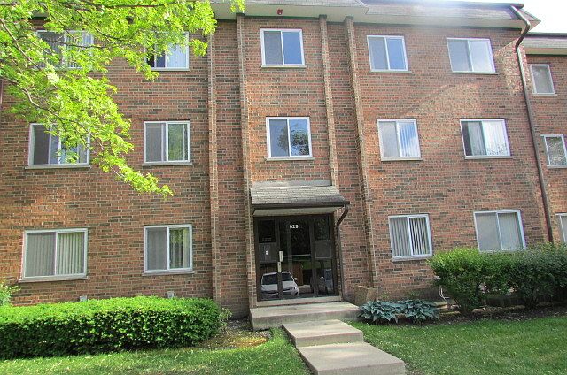 1st image of 929 Buccaneer Dr APT 1
