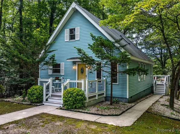 92 Deer Trail Dr, Farnham, VA 22460