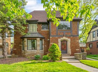 18674 Gainsborough Rd, Detroit, MI 48223