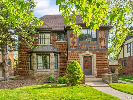 18674 Gainsborough Rd, Detroit, MI 48223