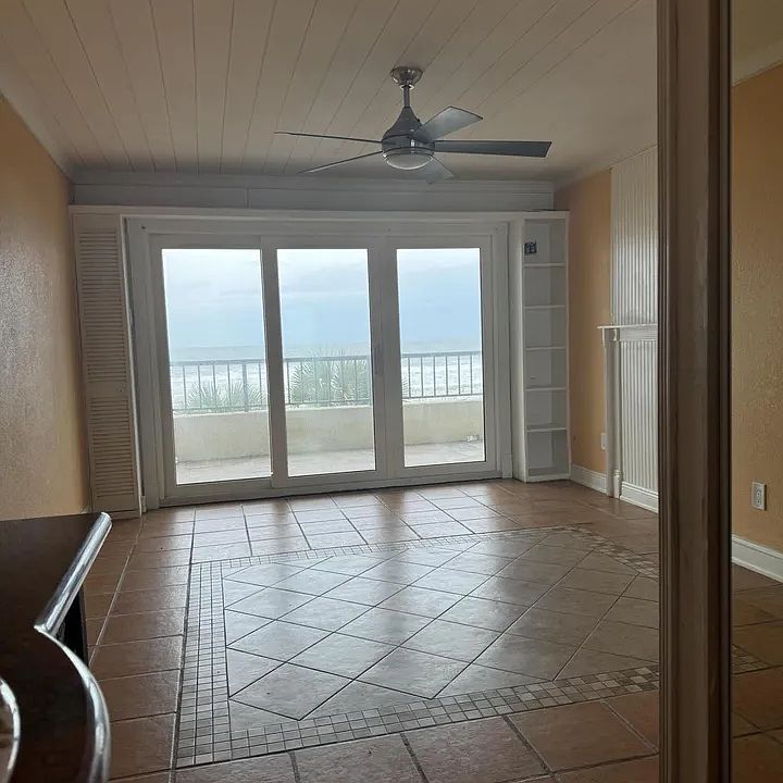 2nd image of 707 S 1st St #103