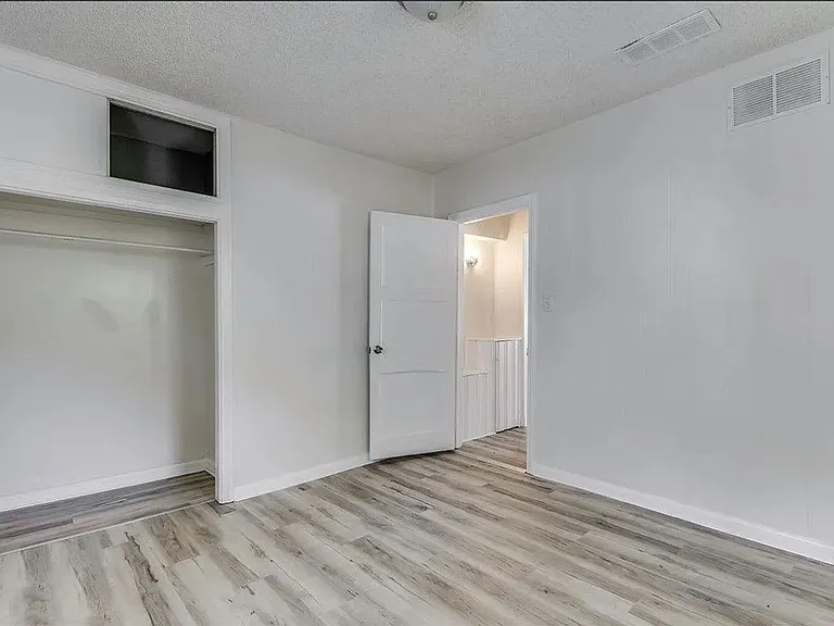 1821 S Grove St — Photo 13