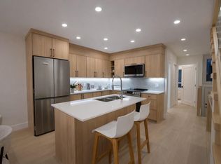 3350 Cobblestone Ave, Vancouver, BC