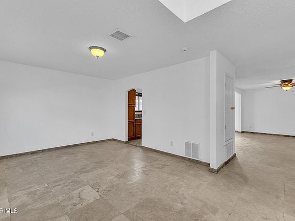 4th image of 12225 Iverson Ct