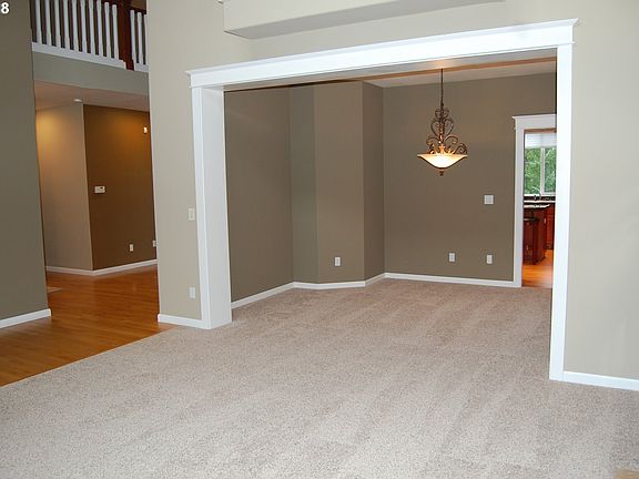 5th image of 13595 SW Sandridge Dr