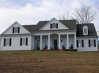 150 Freedom Rd, Manchester, KY 40962