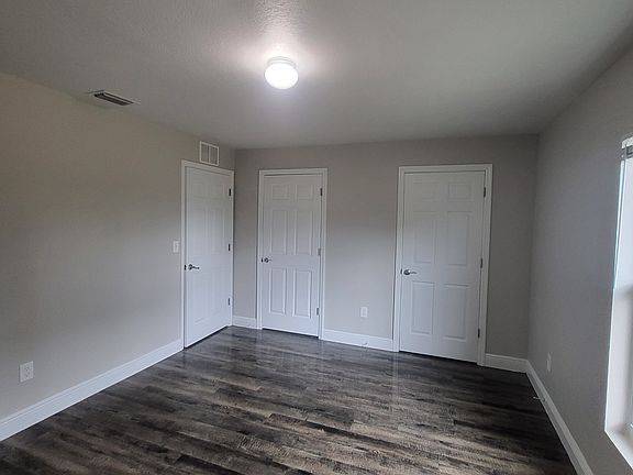 4th image of 5025 N Dogwood Cir