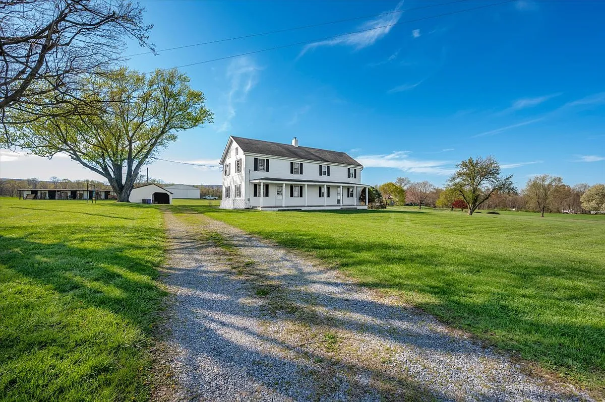 Building Photo - 10524 Stull Rd