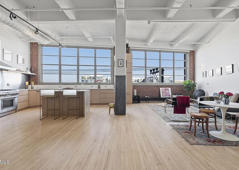 1st image of 1850 Industrial St APT 407