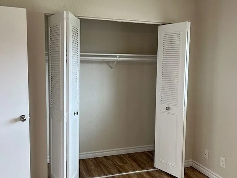 2813 W Harvard Ave — Photo 12