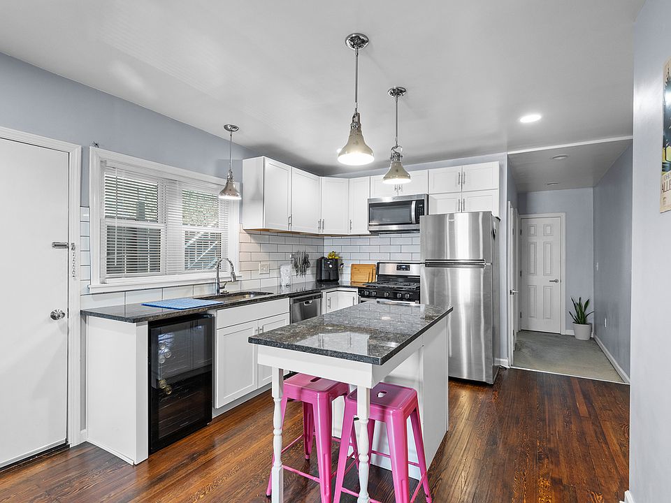 1st image of 164 S 18th St #1