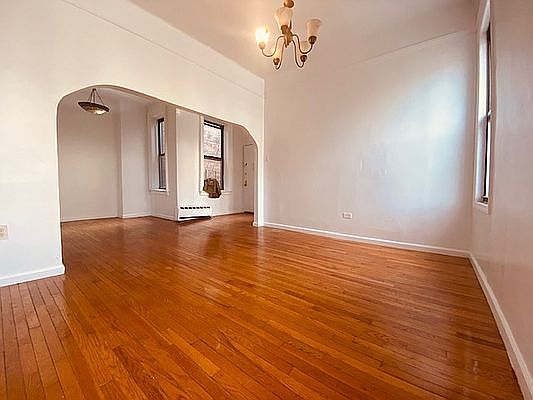 2nd image of 576 W 183rd St #2