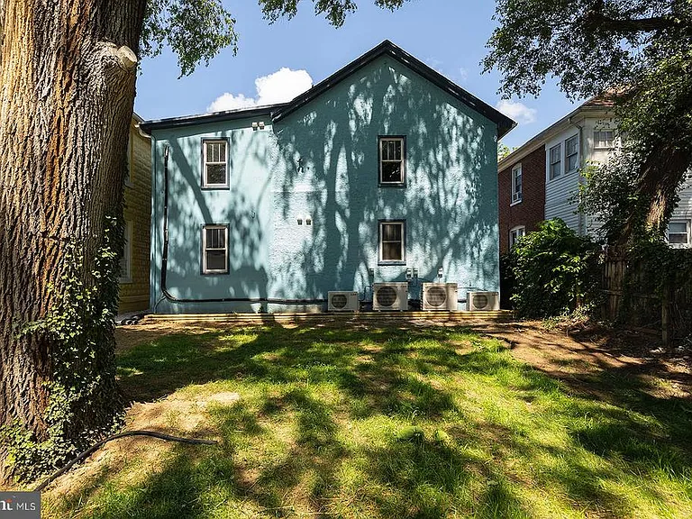 550 N Loudoun St #1 — Photo 17