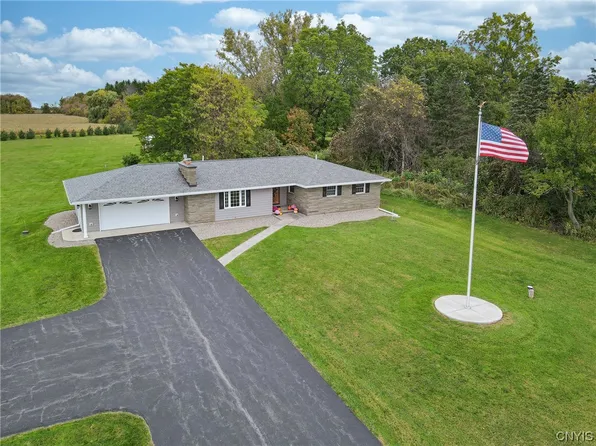 1939 Coon Hill Rd, Skaneateles, NY 13152