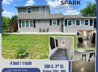 200 S 3rd St, Bates City, MO 64011