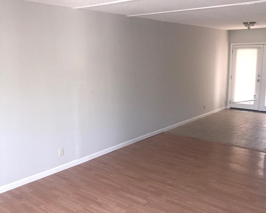 1st image of 3523 Berkley Dr #B