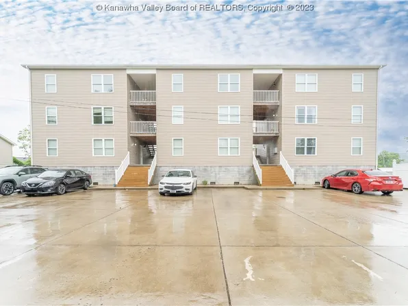 1247 Pike St, Milton, WV 25541