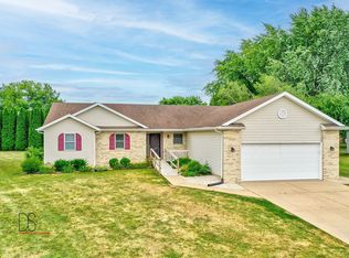 20 Ashland Ct, Peru, IL 61354