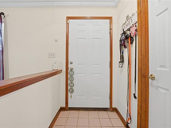 5th image of 378 Rivers Ridge Cir