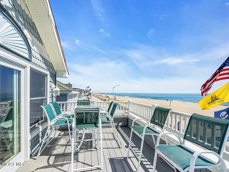 419 Beachfront Front — Photo 14