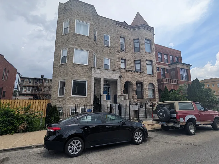 3212 W Warren Blvd #1 — Photo 55