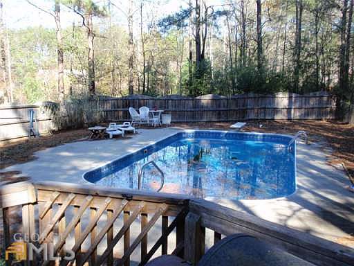 4th image of 205 Jenny Ln