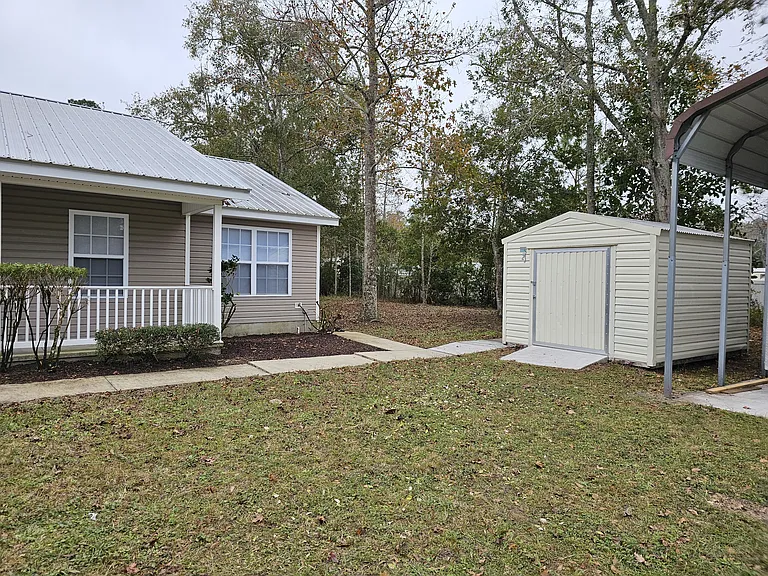 4615 State Road 16 — Photo 17