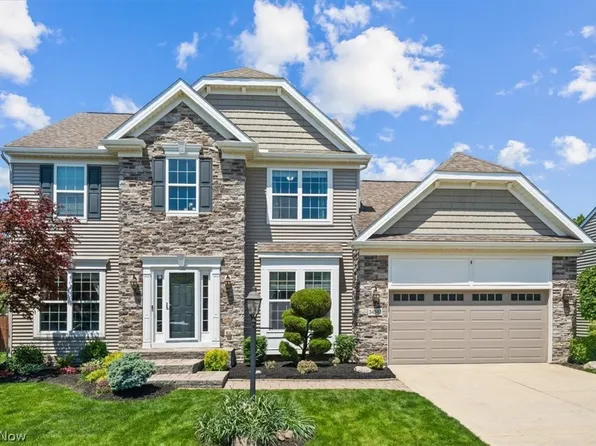 34592 Braemore Dr, North Ridgeville, OH 44039