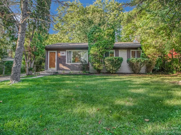 321 Cloverdale St, Ann Arbor, MI 48105