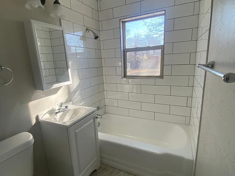 1003 N Delaware Ave — Photo 6