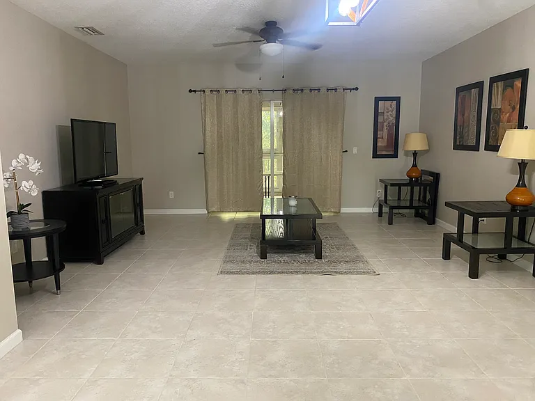2081 SE Wild Meadow Cir — Photo 7