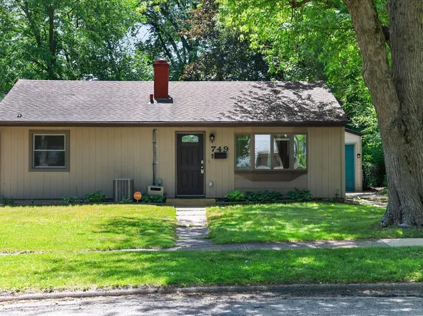 749 Denway Dr, Kalamazoo, MI 49008