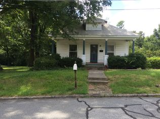 709 Carrick St, High Point, NC 27262