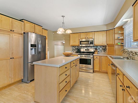 5th image of 852 E Cooper Dr
