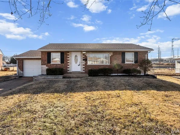424 Tiffany Dr, Saint Louis, MO 63123