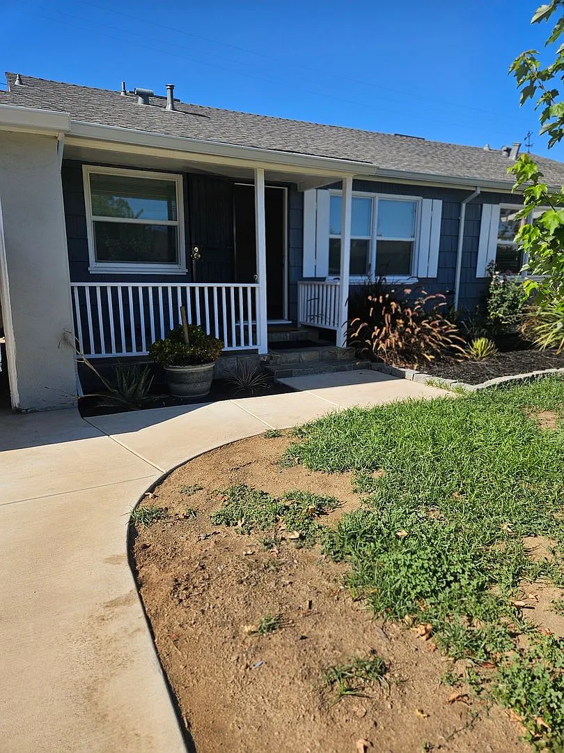 Charming 2-bedroom, 1-bathroom duplex in Sacramento — Photo 3