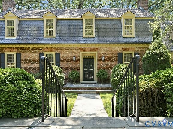 3rd image of 3905 Sulgrave Rd