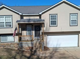 2795 Harmony Hills Dr, Arnold, MO 63010