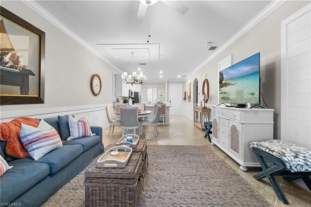 2 bed, 2.0 bath, 1193 sqft, $8,000 — Photo 3