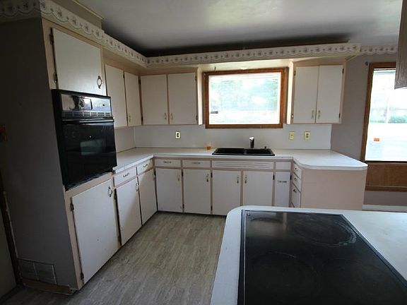 4th image of 140 W Dinehart Ave