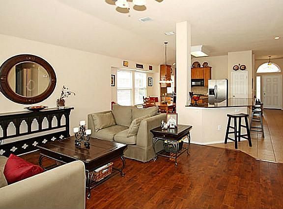 3rd image of 8674 Kennsington St