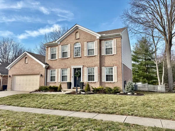566 Bunchberry Dr, Maineville, OH 45039